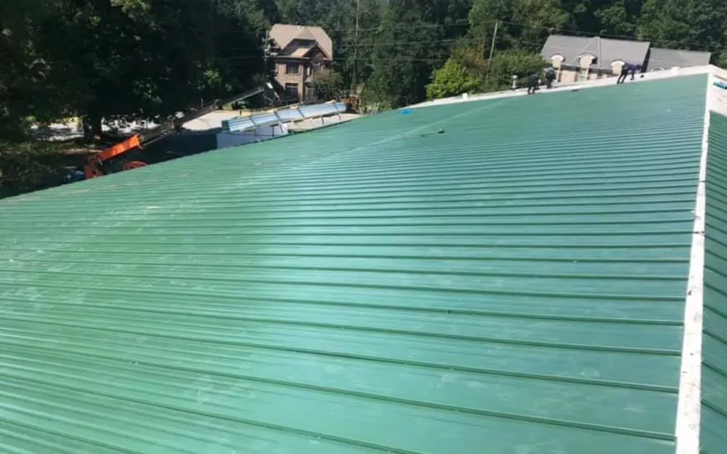 NewImageRoof_Large green commercial rooftop