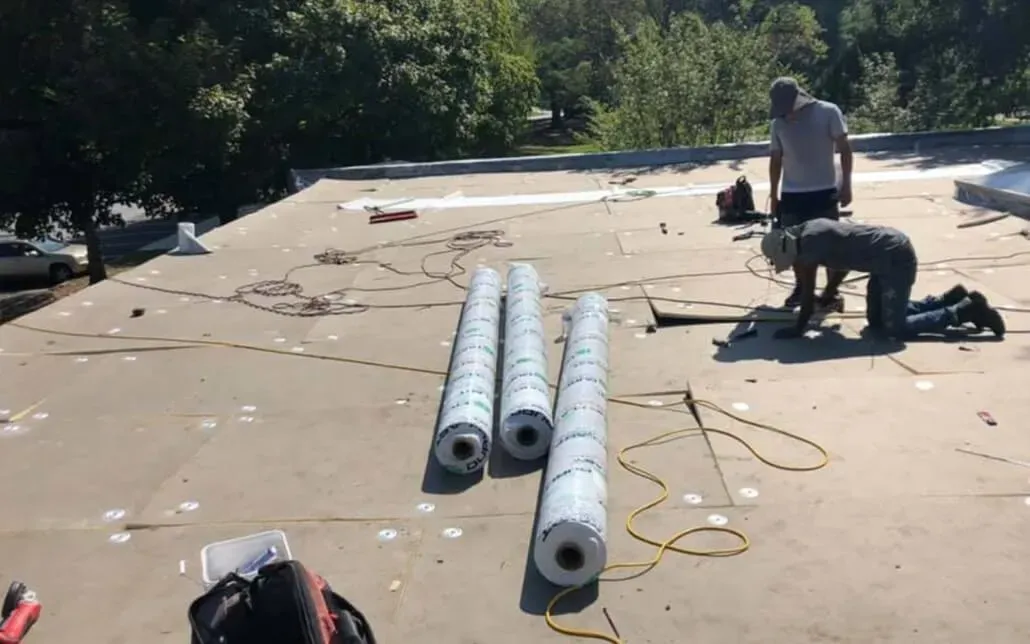 NewImageRoof_team installing a flat rooftop