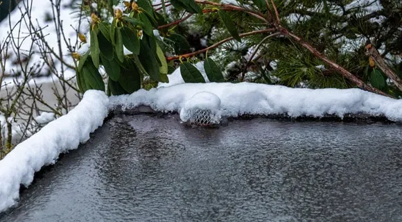 flat roof ice dam