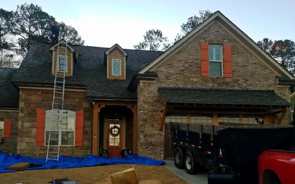 Professional roofing image