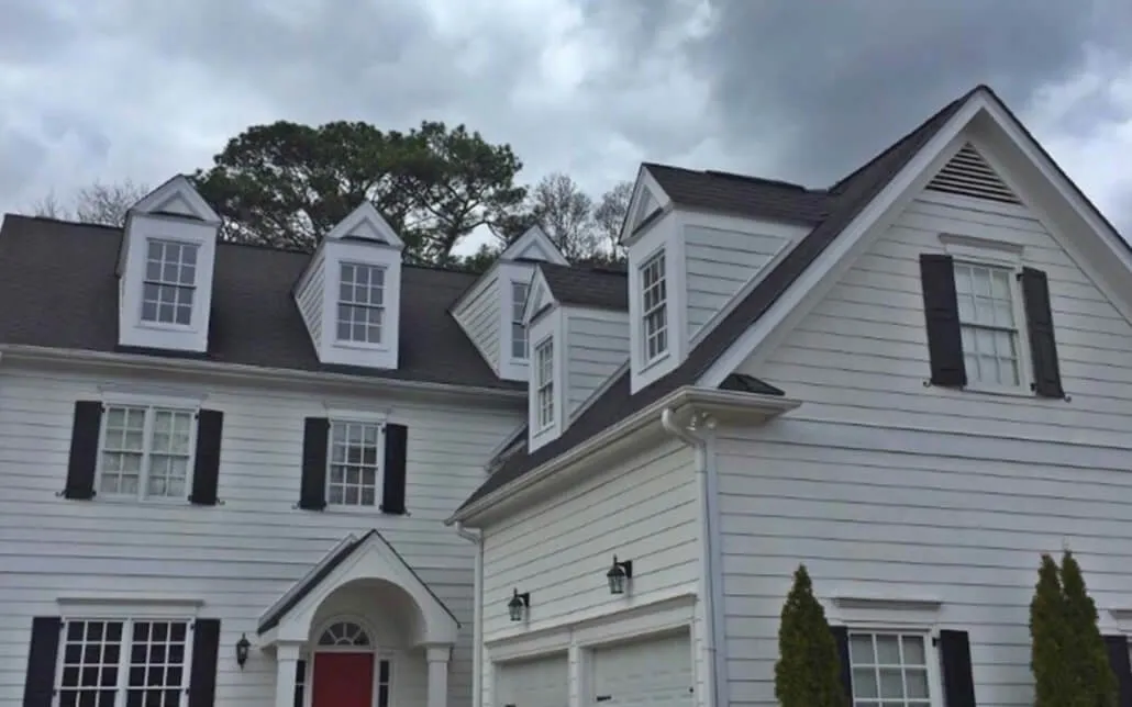 Professional roofing image