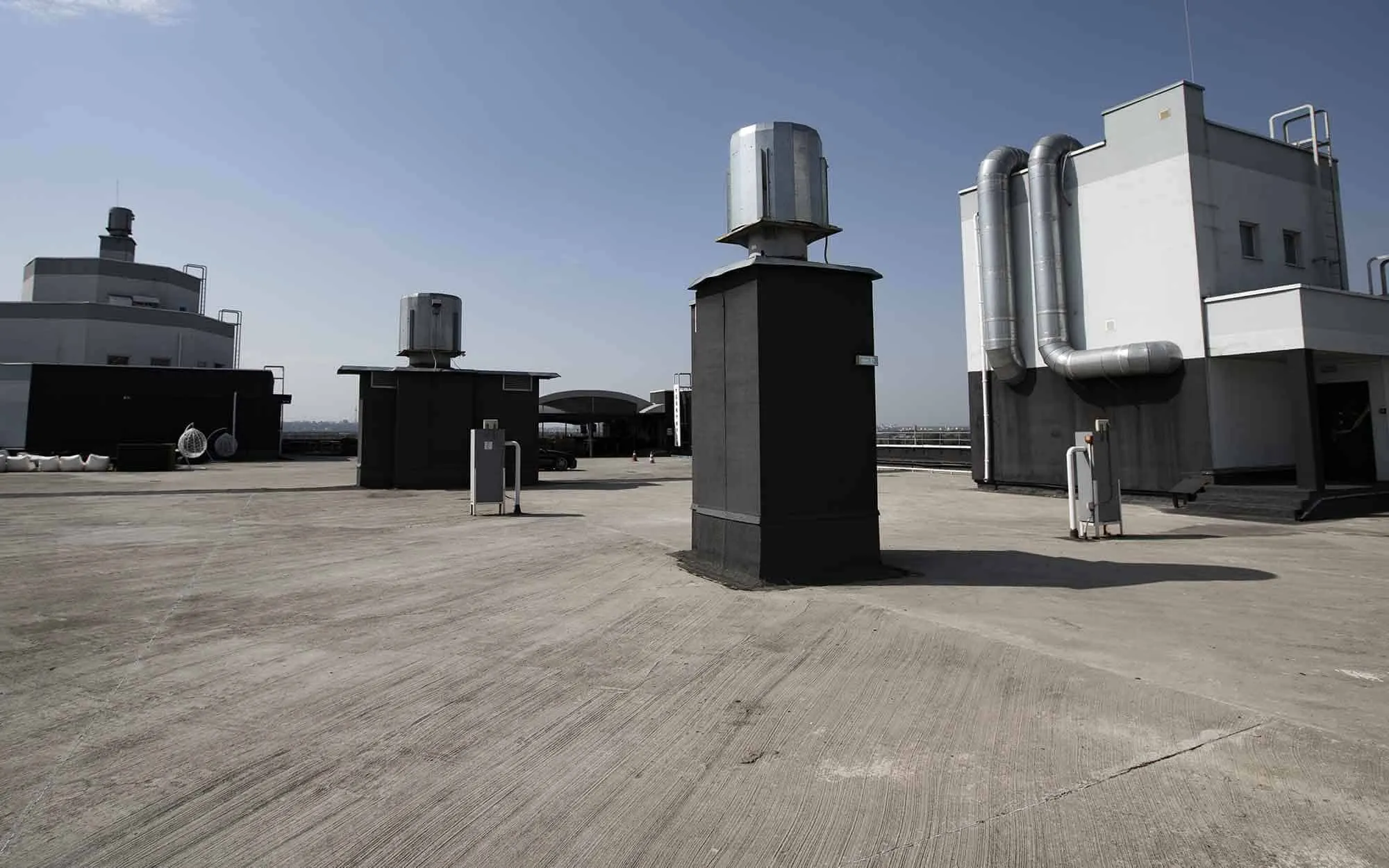 Professional roofing image